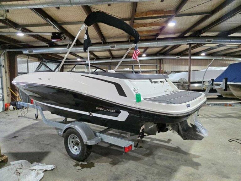 2020 Bayliner VR5 US-BLBX2215J920 [photo 15]